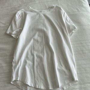 Lululemon tee